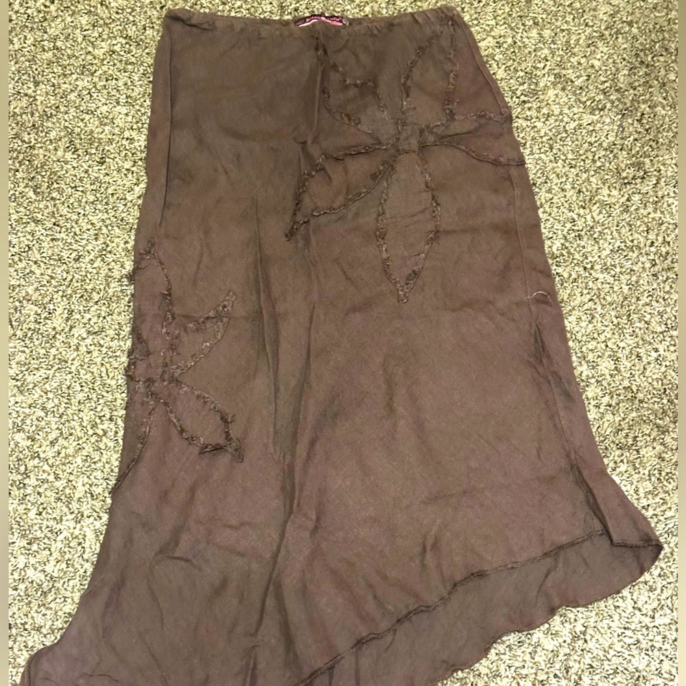 Asymmetrical long skirt